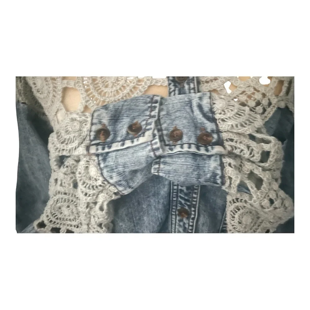 Oil & Hali Long Sleeve Shirt Women’s Button-Up Top, Casual, Raw Hem Sz M/L - Picture 3 of 9